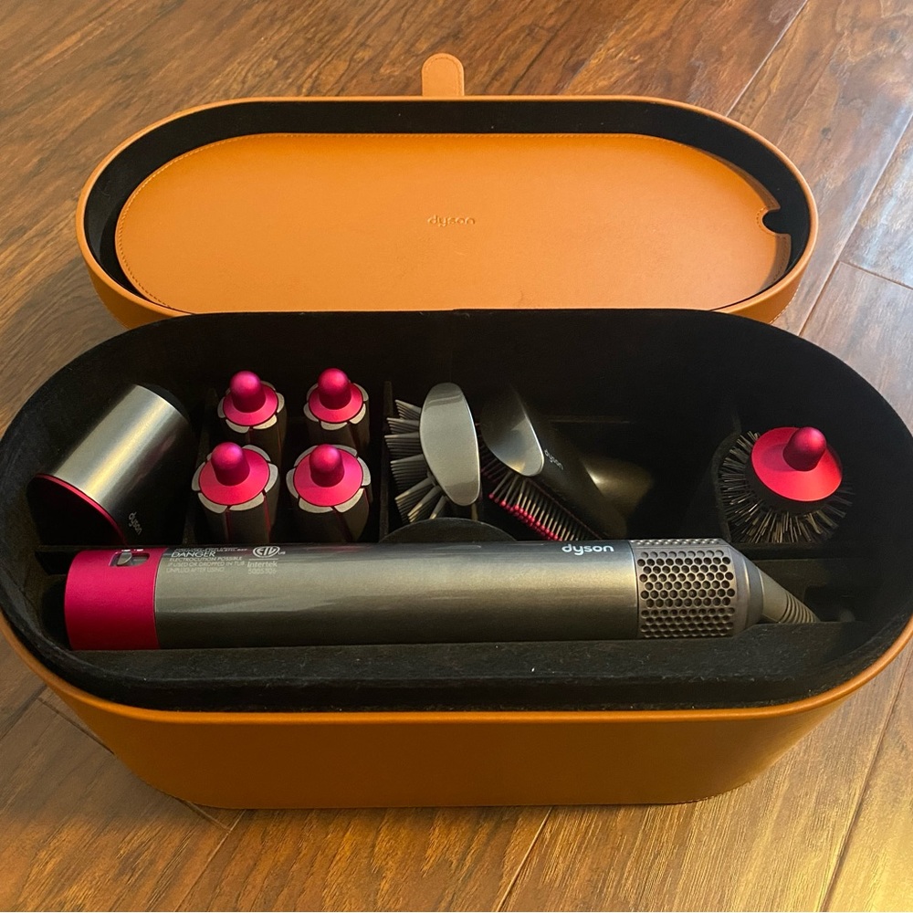 Dyson Fuchsia Airwrap Complete